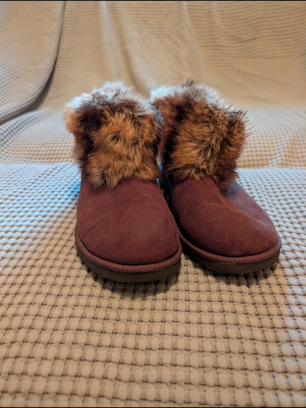 Women's Faux-Fur Cuff Winter Boots - Brown Size 9